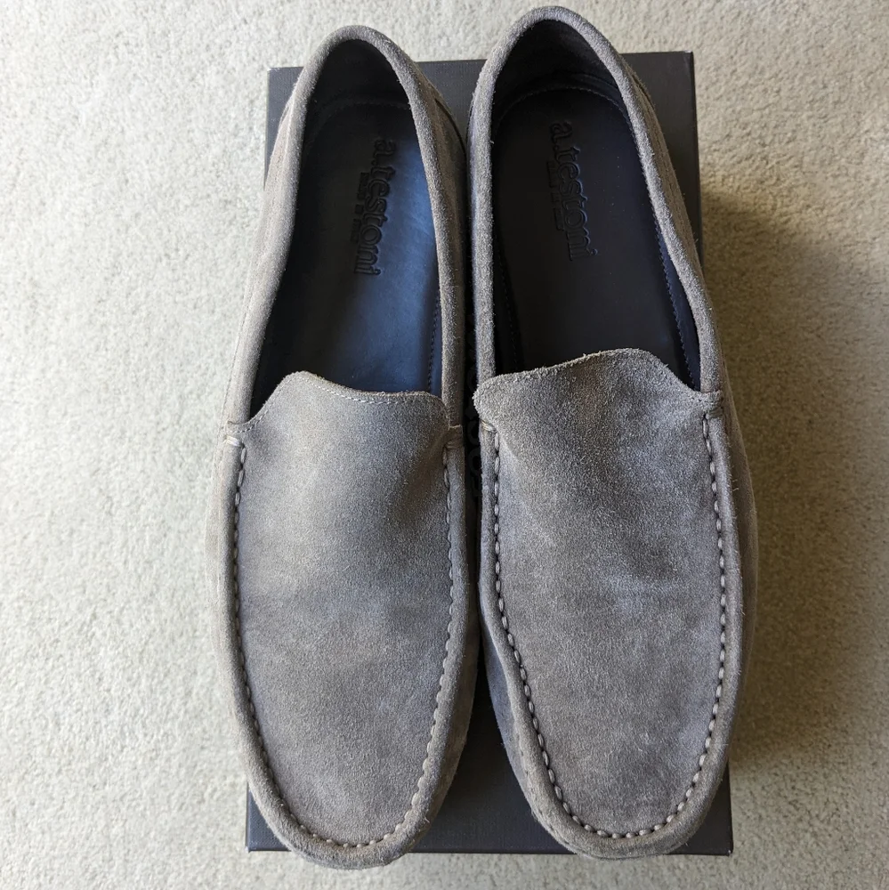BNIB A.TestoniMen's Suede Moc Toe Drivers - size 10